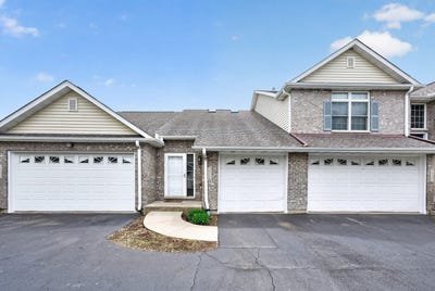 /international/us/3925-s-pointe-drive-dekalb-il-110108617481/