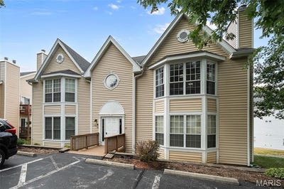 /international/us/1508-whispering-creek-drive-ballwin-mn-110119899756/