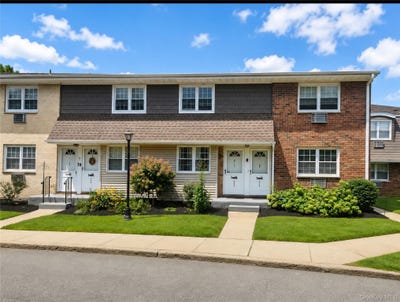 /international/us/5218-wilshire-lane-oakdale-ny-110119779487/