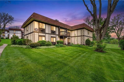 /international/us/9-loudon-drive-fishkill-ny-110107983039/
