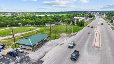/international/us/1220-fort-worth-highway-weatherford-tx-110103321116/