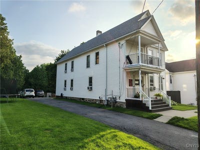 /international/us/12-chestnut-street-whitestown-ny-110100323849/