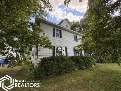 /international/us/1030-250th-street-britt-ia-110108911668/