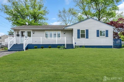 /international/us/209-ridge-avenue-middletown-nj-110107997731/