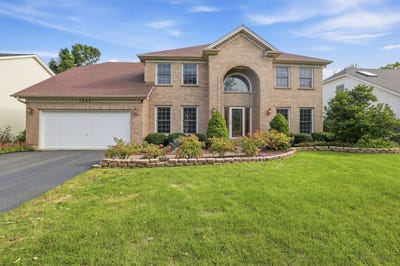 /international/us/1892-marne-road-bolingbrook-il-110120039880/