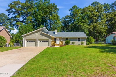 /international/us/409-plantation-drive-new-bern-nc-110108466593/