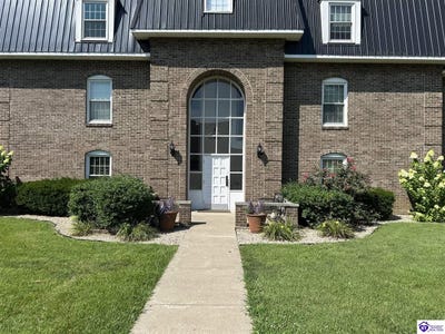 /international/us/107-freeman-green-drive-elizabethtown-ky-110109213801/