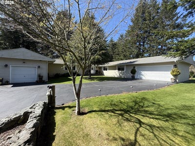 /international/us/1099-parkview-dr-brookings-or-110106621847/