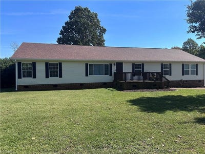 /international/us/131-glenwood-road-mocksville-nc-110120085084/