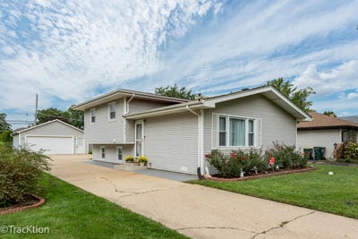 /international/us/4030-n-adams-street-westmont-il-110110333743/