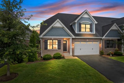 /international/us/641-bourbon-court-naperville-il-110119516097/