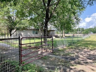 /international/us/7072-county-road-118a-iola-tx-110100019713/