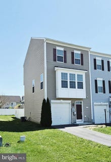 /international/us/153-kensington-terrace-martinsburg-wv-110107208248/
