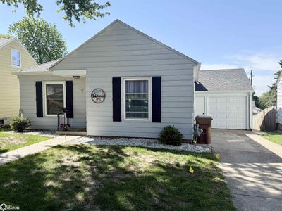 /international/us/617-w-17th-street-carroll-ia-110107882910/