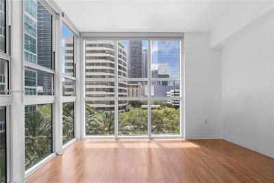 /international/us/950-brickell-bay-dr-miami-fl-110101178201/