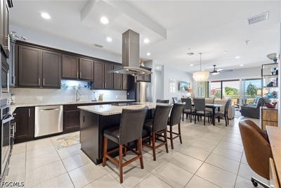 /international/us/21460-strada-nuova-circle-estero-fl-110108794984/