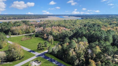 /international/us/333-founders-oak-way-yemassee-sc-110101093730/