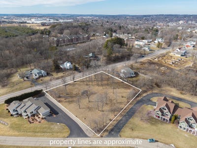 /international/us/1035-walnut-street-baraboo-wi-110106102669/