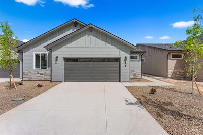 /international/us/2324-s-bayne-lane-nampa-id-110108398230/