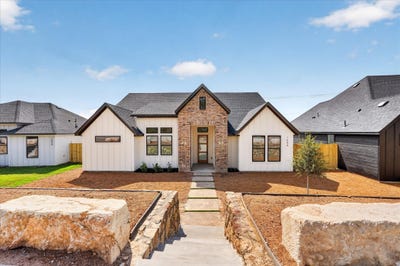 /international/us/1644-w-wintergreen-road-lancaster-tx-110120057946/