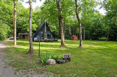 /international/us/244-barnhart-road-russia-ny-110100395314/