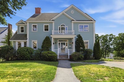 /international/us/133-fairmount-st-lowell-ma-110109037490/