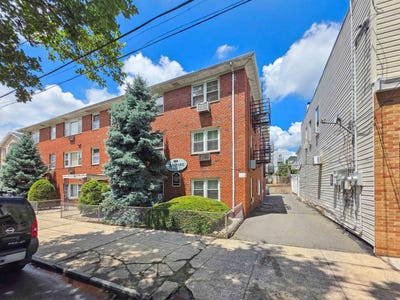 /international/us/475-elm-st-kearny-nj-110108195138/