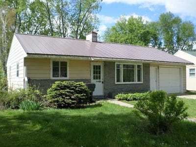 /international/us/509-curry-street-tomah-wi-110106788306/