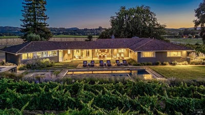 /international/us/7616-highway-128-healdsburg-ca-110109570975/
