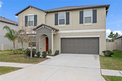/international/us/7109-paradise-island-court-sun-city-center-fl-110106505174/