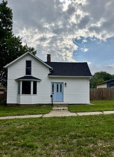 /international/us/320-4th-ave-se-lemars-ia-110108573595/