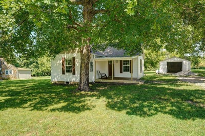 /international/us/114-n-hobbs-street-miller-mo-110100728525/