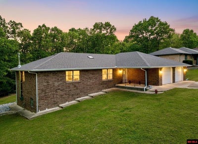 /international/us/141-winding-lane-mountain-home-ar-110108347638/
