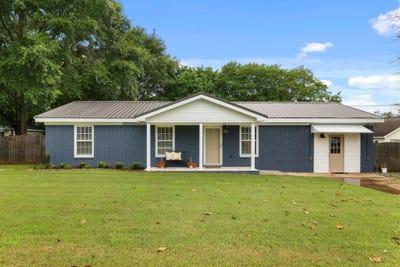 /international/us/1306-calhoun-st-tuscumbia-al-110108470073/
