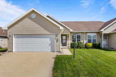 /international/us/2022-macon-street-mahomet-il-110107878934/