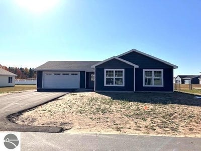 /international/us/4877-meadowlark-lane-traverse-city-mi-110093280217/