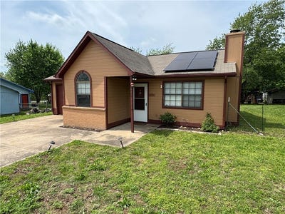 /international/us/1061-massey-street-decatur-ar-110107382934/