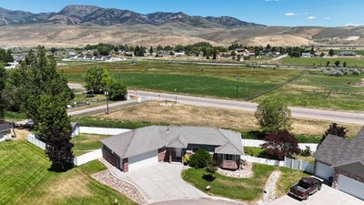 /international/us/100-mountain-view-drive-mccammon-id-110104573017/