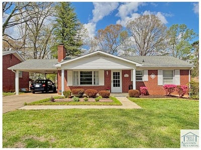 /international/us/721-circle-court-martinsville-va-110106990294/
