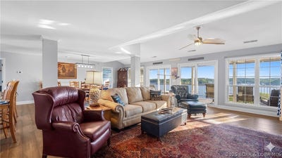 /international/us/1406-west-harbour-towne-lake-ozark-mo-110108027244/