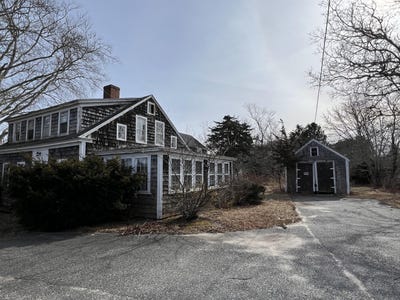 /international/us/297-ma-28-harwich-ma-110099395074/