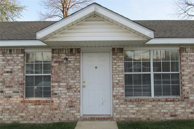 /international/us/504-se-a-street-bentonville-ar-110108546614/