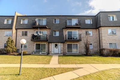 /international/us/9446-bay-colony-drive-des-plaines-il-110108531552/