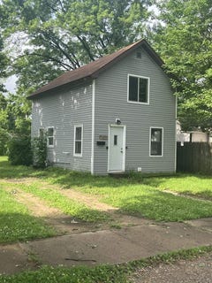 /international/us/107-n-5th-street-nekoosa-wi-110100519489/