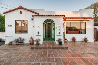 /international/us/2658-highland-drive-carlsbad-ca-110120149480/