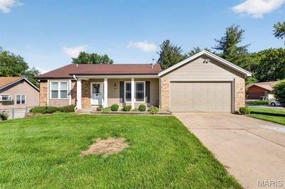 /international/us/1-shadowridge-drive-st-peters-mo-110107956639/