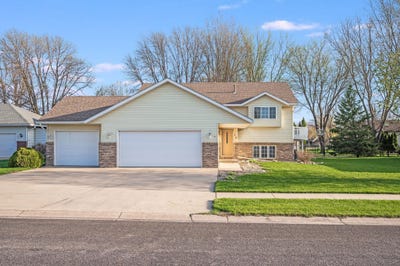 /international/us/18-la-mar-court-north-mankato-mn-110107519483/