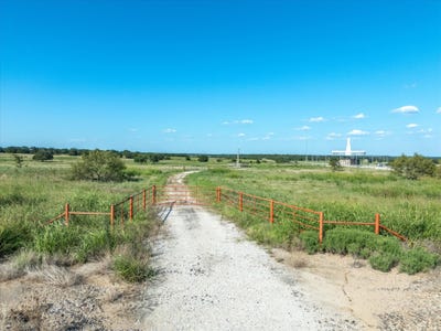 /international/us/highway-101-bowie-tx-110101266460/