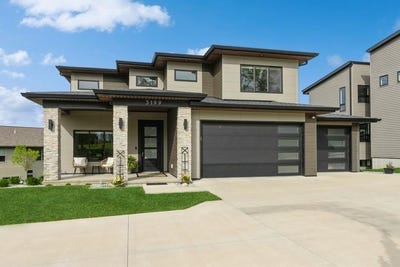 /international/us/3199-12th-ave-coralville-ia-110098344594/