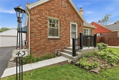 /international/us/43-norman-place-amherst-ny-110109811273/